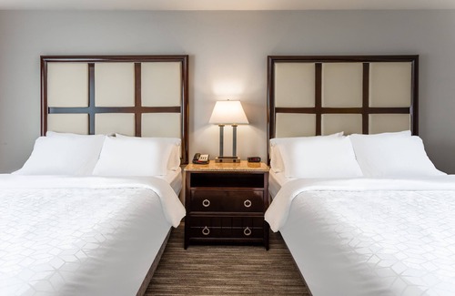 Albert Lea Hotel | Holiday Inn Express Hotel & Suites Albert Lea - I-35 by IHG