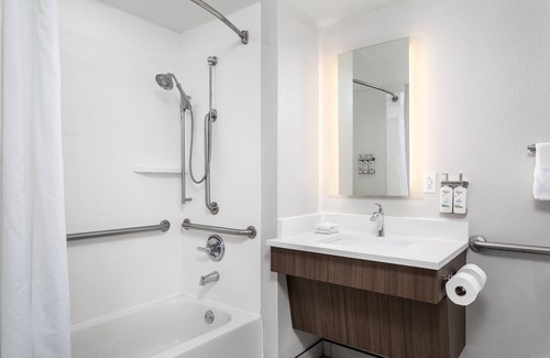 Lookout Valley Neighborhood Association Hotel | Holiday Inn Express Hotel & Suites Chattanooga-Lookout Mtn by IHG