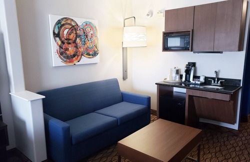 San Angelo Hotel | Holiday Inn Express Hotel & Suites San Angelo by IHG