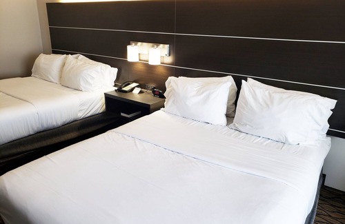 San Angelo Hotel | Holiday Inn Express Hotel & Suites San Angelo by IHG