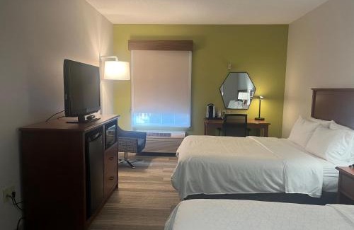 Sioux Falls Hotel | Holiday Inn Express Hotel & Suites Sioux Falls At Empire Mall by IHG