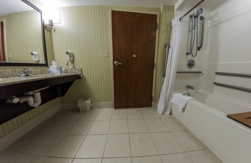 Winchester Hotel | Holiday Inn Express Hotel & Suites Winchester by IHG