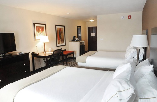 Cambridge Hotel | Holiday Inn Express Hotel & Suites Cambridge by IHG