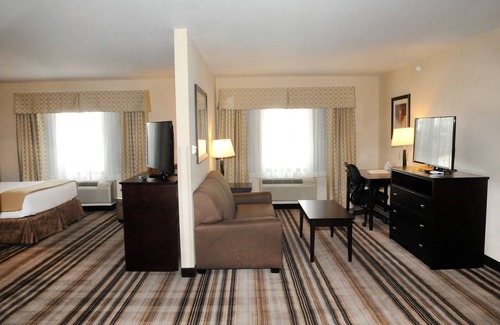 Cambridge Hotel | Holiday Inn Express Hotel & Suites Cambridge by IHG