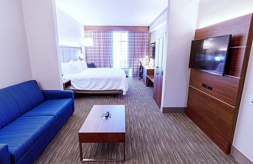 Crestview Hotel | Holiday Inn Express Hotel & Suites Crestview by IHG
