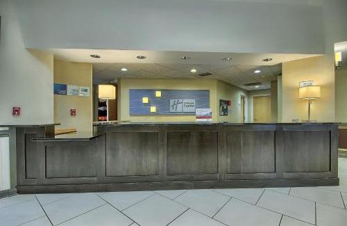 Grove City Hotel | Holiday Inn Express Hotel & Suites Grove City by IHG