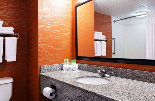 Brandermill Hotel | Holiday Inn Express Hotel & Suites Richmond-Brandermill by IHG