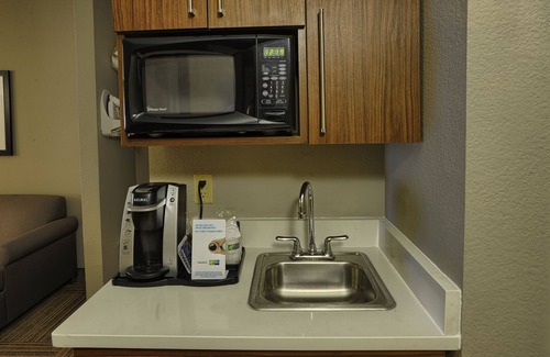 Pell City Hotel | Holiday Inn Express Hotel & Suites Pell City by IHG