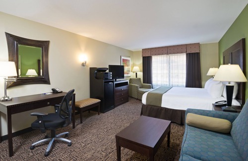 Richfield Hotel | Holiday Inn Express Hotel & Suites Richfield by IHG
