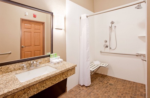 St. Joseph Hotel | Holiday Inn Express Hotel & Suites St. Joseph by IHG