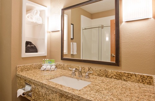 St. Joseph Hotel | Holiday Inn Express Hotel & Suites St. Joseph by IHG