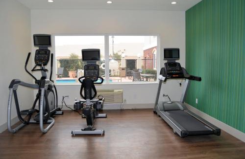 Abilene Hotel | Holiday Inn Express Hotel and Suites Abilene by IHG