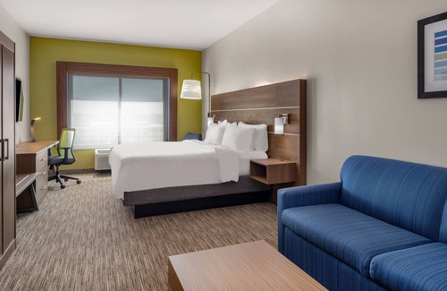 Graham Hotel | Holiday Inn Express Hotel & Suites Graham by IHG