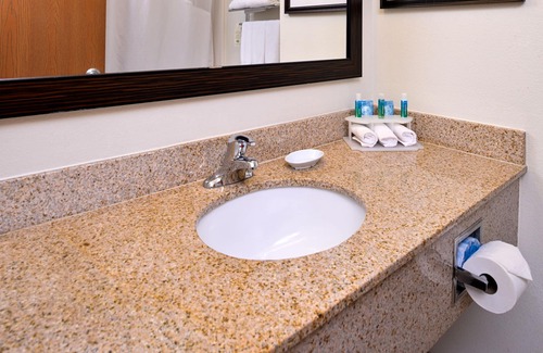 Lititz Hotel | Holiday Inn Express Hotel & Suites Lancaster-Lititz by IHG