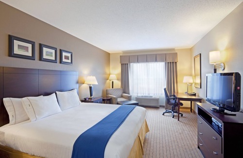 Whippleville Hotel | Holiday Inn Express Hotel & Suites Malone by IHG