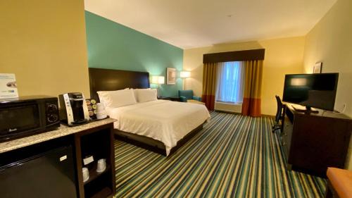 Orlando Hotel | Holiday Inn Express Hotel & Suites Orlando East-UCF Area by IHG