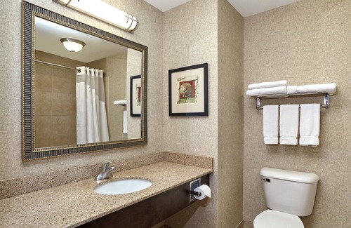 Verona Hotel | Holiday Inn Express Hotel & Suites Madison-Verona by IHG