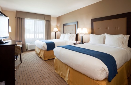 Verona Hotel | Holiday Inn Express Hotel & Suites Madison-Verona by IHG