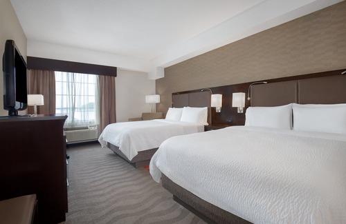 Barrie Hotel | Holiday Inn Express Hotel & Suites Barrie by IHG