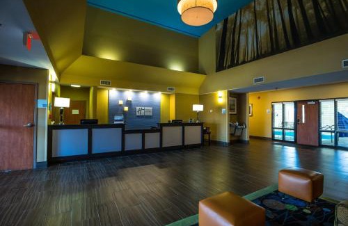 Edmond Hotel | Holiday Inn Express Hotel & Suites Edmond by IHG