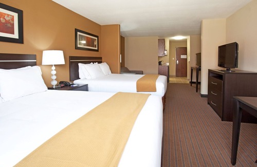 Lamar Hotel | Holiday Inn Express Hotel & Suites LAMAR by IHG