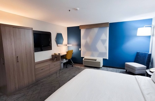 Enid Hotel | Holiday Inn Express Hotel & Suites Enid - Highway 412 by IHG