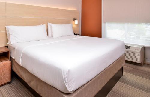 Mason Hotel | Holiday Inn Express Hotel & Suites Cincinnati - Mason by IHG
