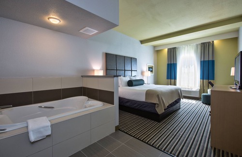 Carlisle Hotel | Holiday Inn Express Hotel & Suites, Carlisle-Harrisburg Area by IHG