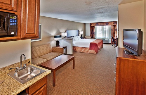 Dubuque Hotel | Holiday Inn Express Hotel & Suites Dubuque by IHG