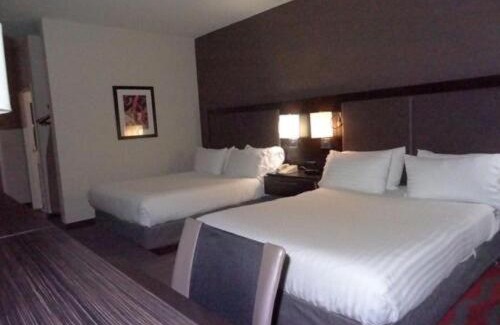 Groveport Hotel | Holiday Inn Express Hotel & Suites Columbus Southeast Groveport by IHG