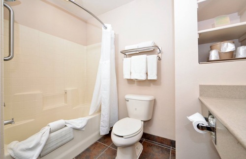 Kingman Hotel | Holiday Inn Express Hotel & Suites Kingman by IHG