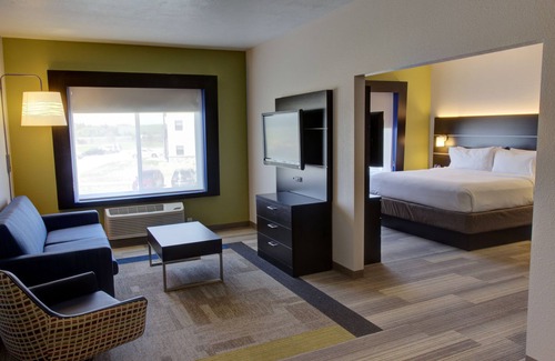 Le Mars Hotel | Holiday Inn Express Hotel & Suites Le Mars by IHG