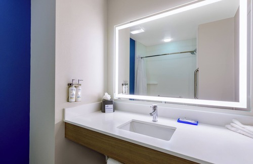 Fairvilla Hotel | Holiday Inn Express Hotel & Suites Ocoee East by IHG