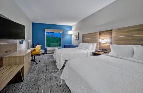 Huntsville Hotel | Holiday Inn Express - Huntsville Space Center by IHG