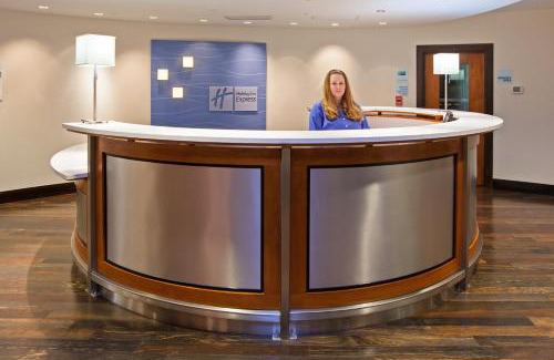 Fishers Hotel | Holiday Inn Express Indianapolis - Fishers by IHG