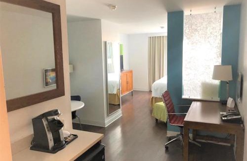 Fishers Hotel | Holiday Inn Express Indianapolis - Fishers by IHG