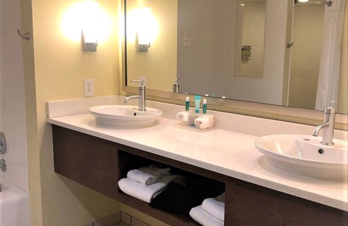 Fishers Hotel | Holiday Inn Express Indianapolis-Fishers by IHG