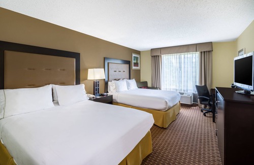 North East Hotel | Holiday Inn Express North East by IHG