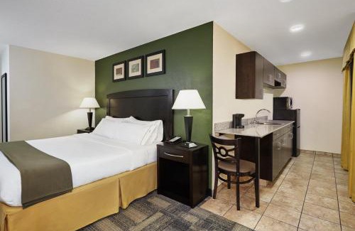 Pekin Hotel | Holiday Inn Express Pekin - Peoria Area by IHG