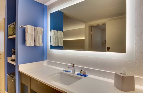 Pittston Hotel | Holiday Inn Express Pittston - Scranton Airport by IHG