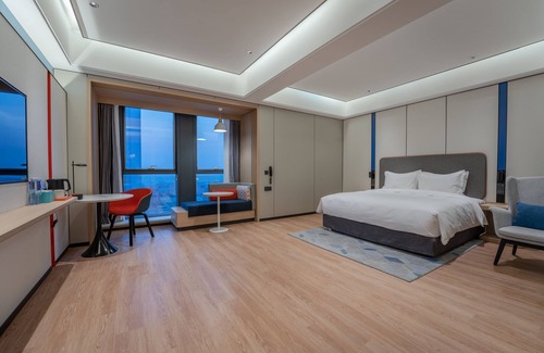 Qingdao Hotel | Holiday Inn Express Qingdao Northern West Coast by IHG