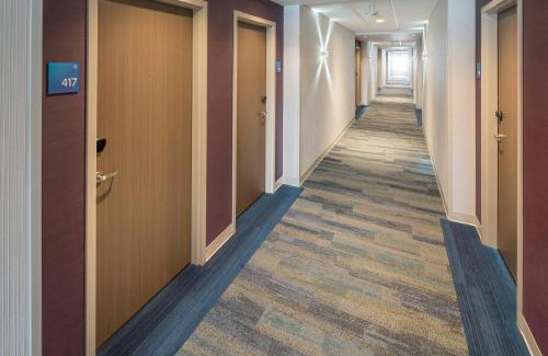 Red Deer Hotel | Holiday Inn Express - Red Deer North by IHG