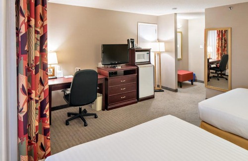 Red Deer Hotel | Holiday Inn Express Red Deer by IHG