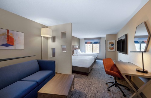 Rochester Hotel | Holiday Inn Express Rochester South - Mayo Area by IHG