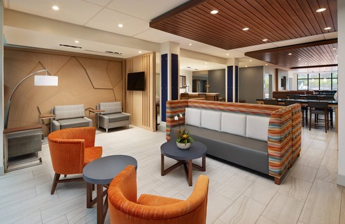 Pensacola Hotel | HOLIDAY INN EXPRESS & SUITES GULF BREEZE - PENSACOLA AREA by IHG