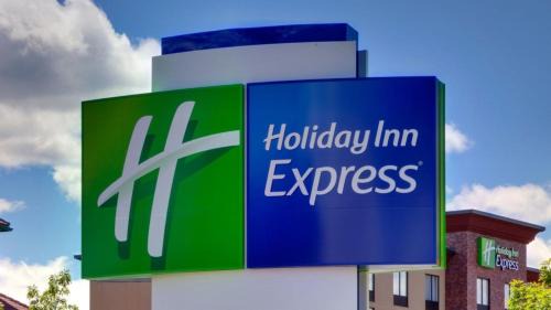Central Oklahoma City Hotel | Holiday Inn Express & Suites Oklahoma City Northwest by IHG
