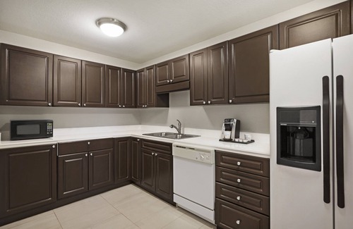 Sarasota Hotel | Holiday Inn Express Sarasota East - I-75 by IHG