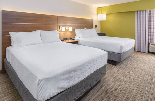 Southington Hotel | Holiday Inn Express Southington by IHG