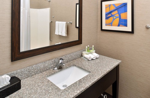O'Fallon Hotel | Holiday Inn Express St. Louis West - O'Fallon by IHG