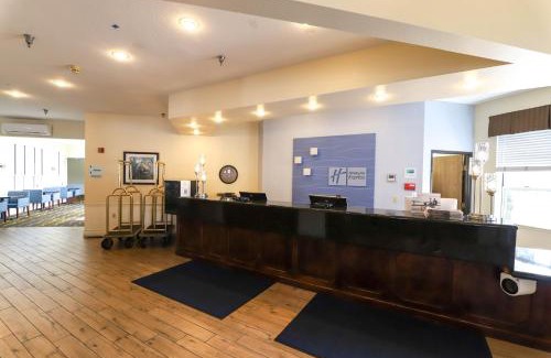 St Ignace Hotel | Holiday Inn Express St. Ignace-Lake Front by IHG